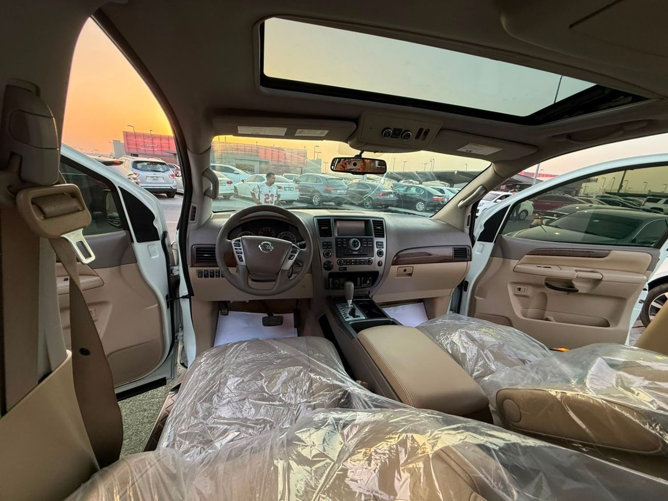 Nissan Armada LE first owner, two original keys
