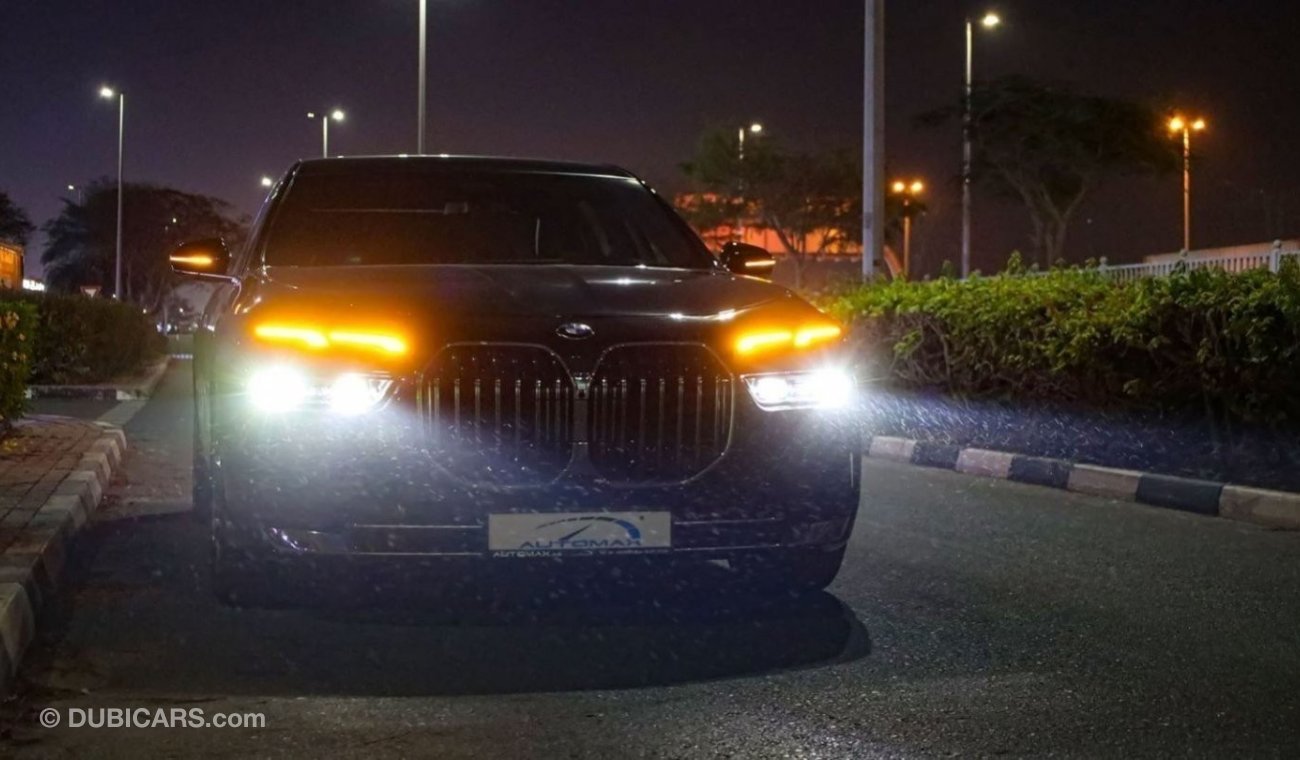 BMW 735 i Sedan 3.0L , 2023 GCC , 0Km , (ONLY FOR EXPORT)