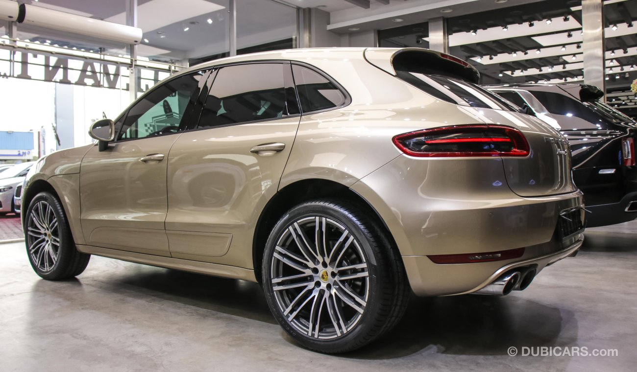 Porsche Macan S