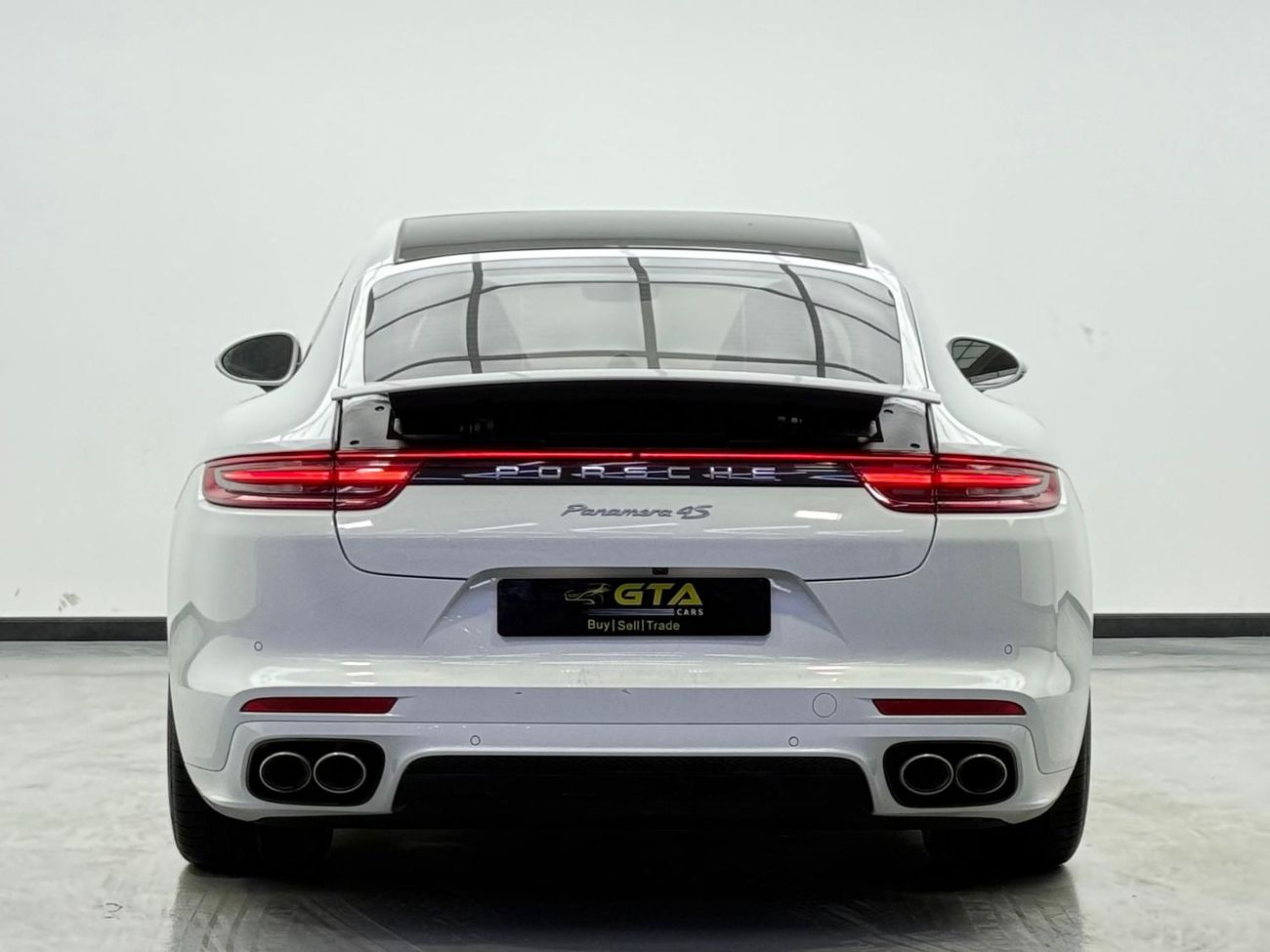 Porsche Panamera 4S 3.0L (434 HP) 2017 Porsche Panamera 4S, Porsche Full Service History, Excellent Condition, GCC