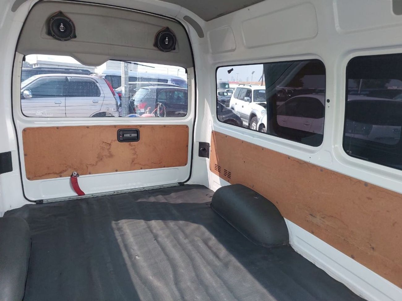 Toyota Hiace TOYOTA HIACE VAN RHD 2014 MODEL 3.0 L DIESEL AUTOMATIC(PM13716)