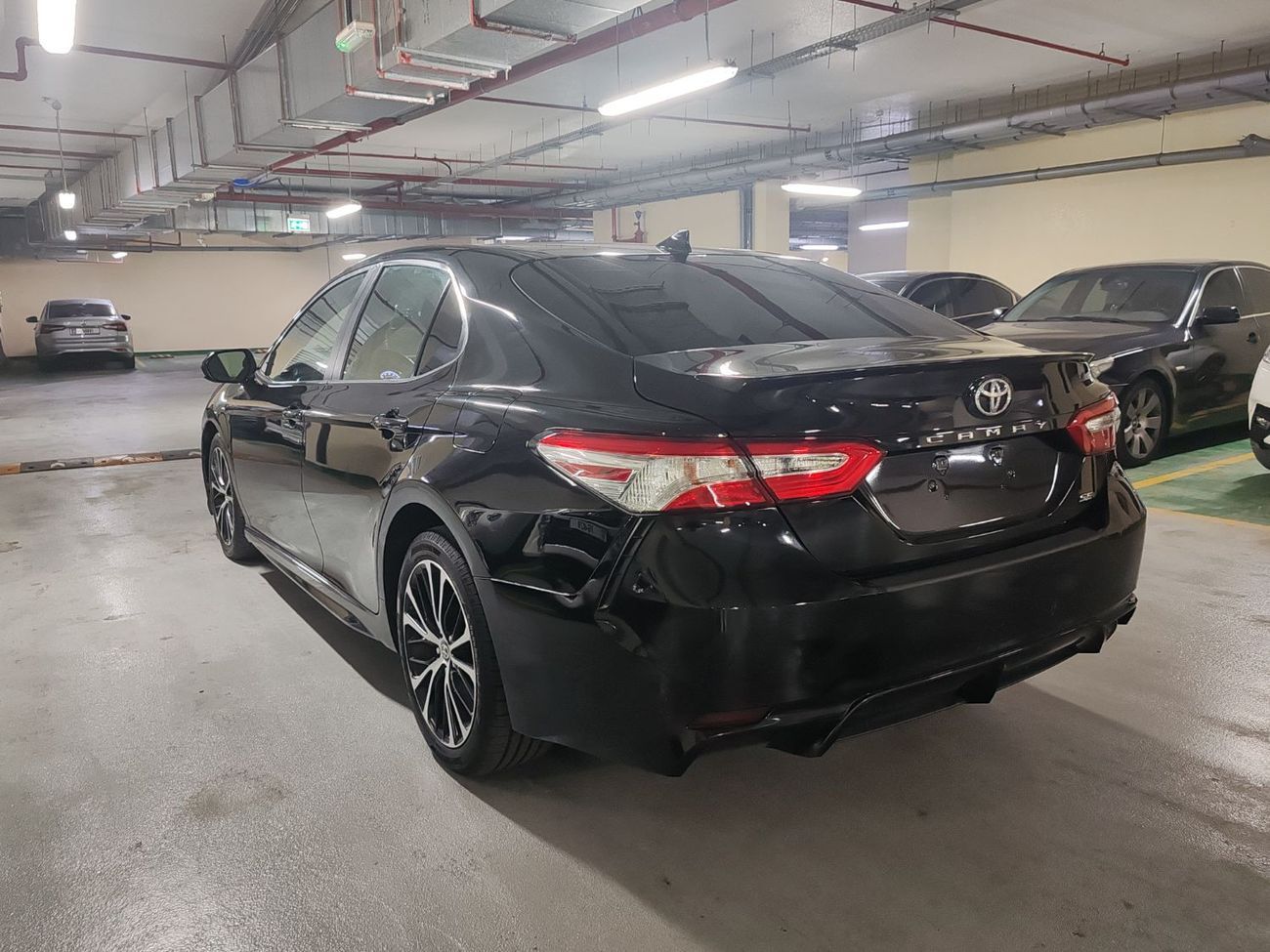 تويوتا كامري SE 2.5L (181 HP)