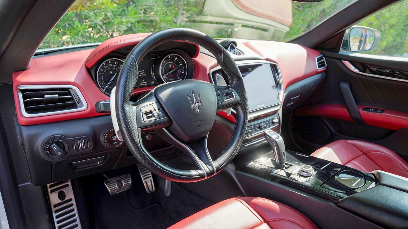 Maserati Ghibli Modena  3.0L