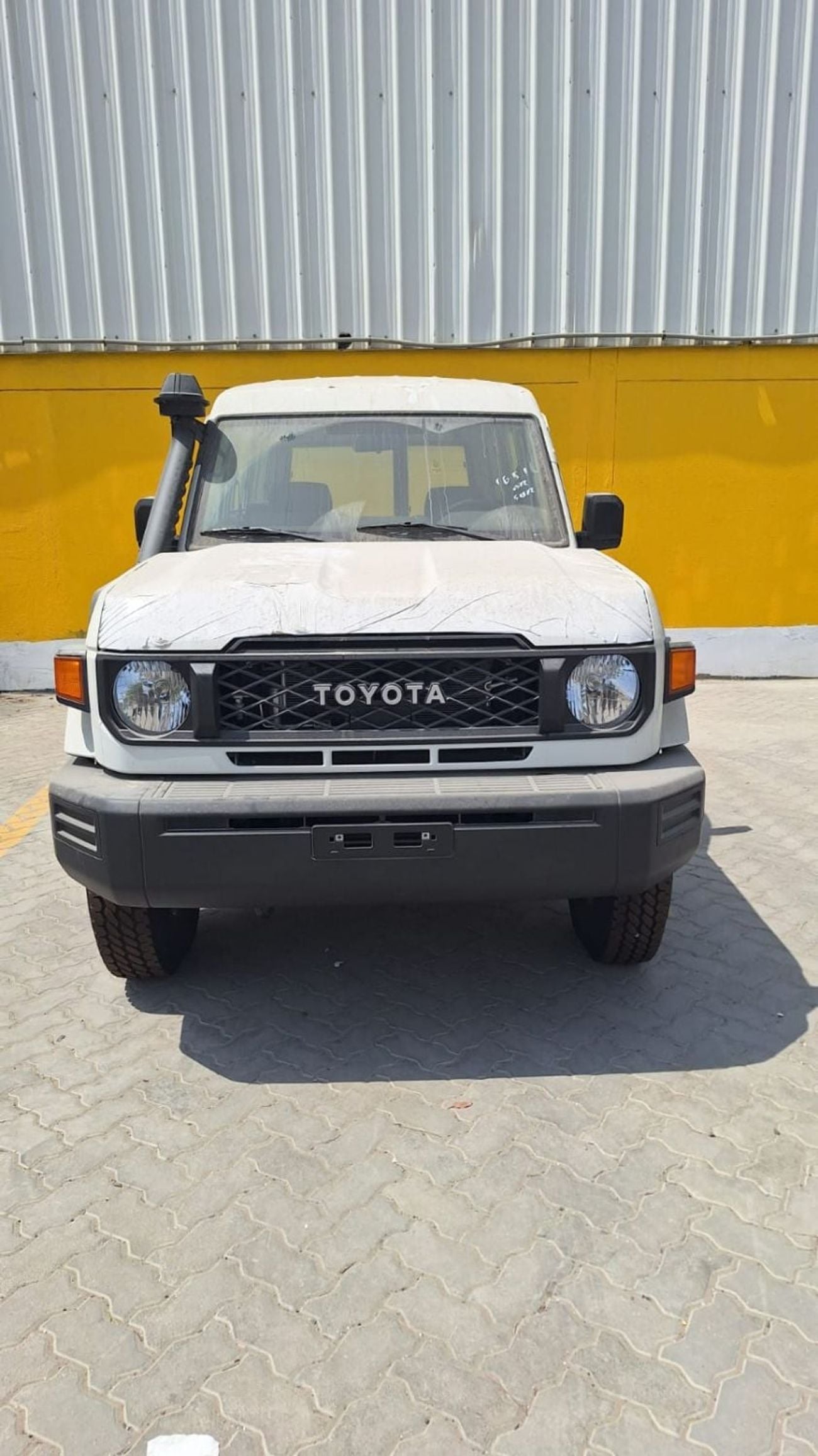 Toyota Land Cruiser 70 LC 78 HARDTOP 2.8L AT LC78 2.8L AT