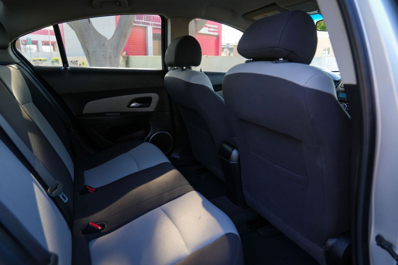 Chevrolet Cruze LS 2016!! GCC SPECS