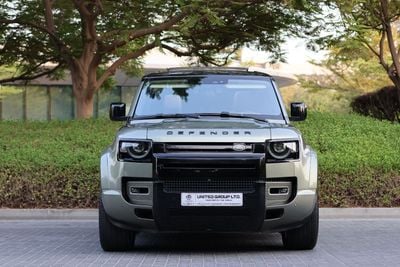 Land Rover Defender  ( Amazing Condition )