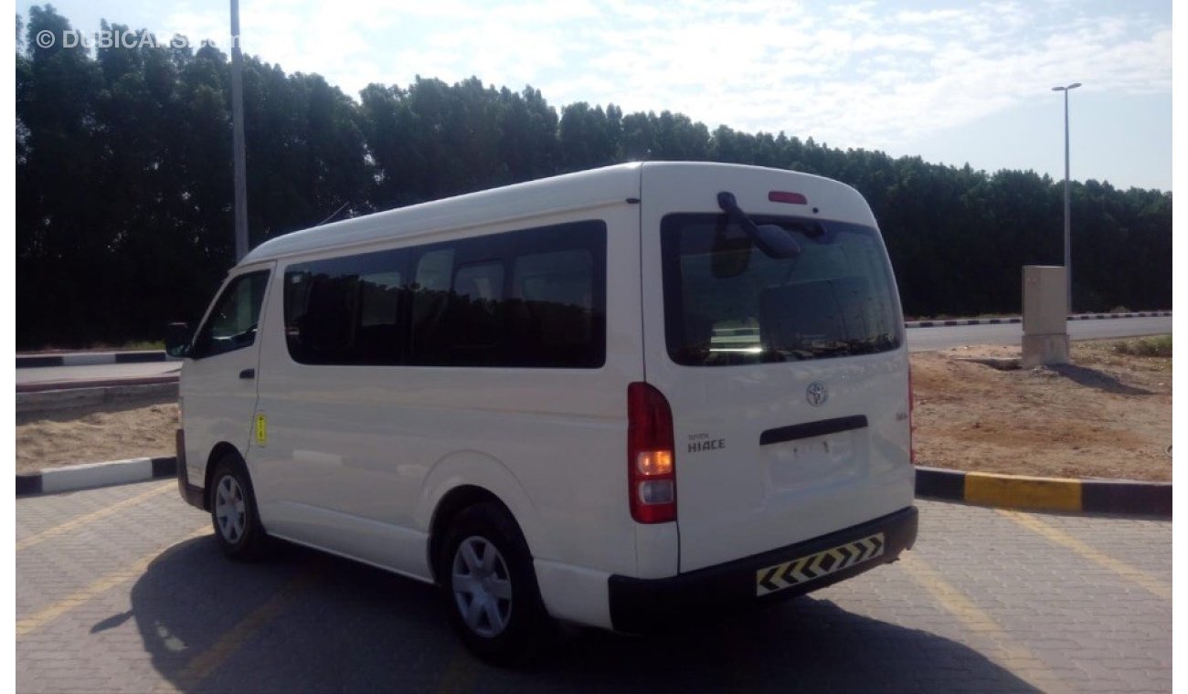 Toyota Hiace 2015 mid roof ref #657