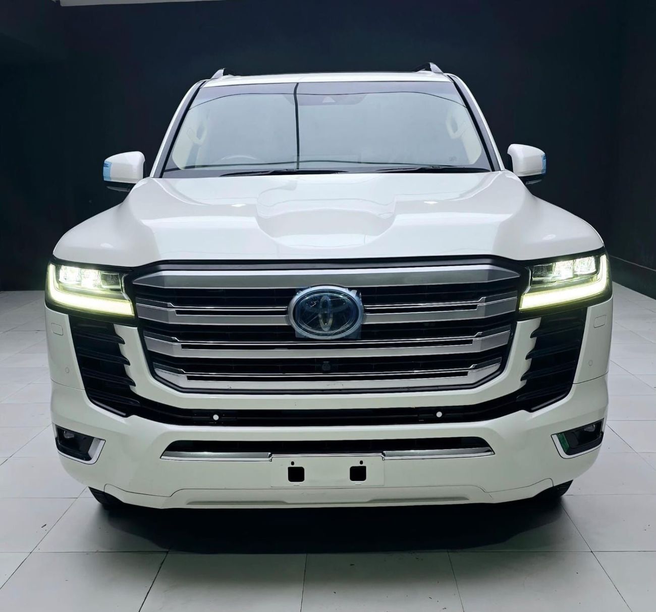 تويوتا لاند كروزر Full option, perfect inside and outside