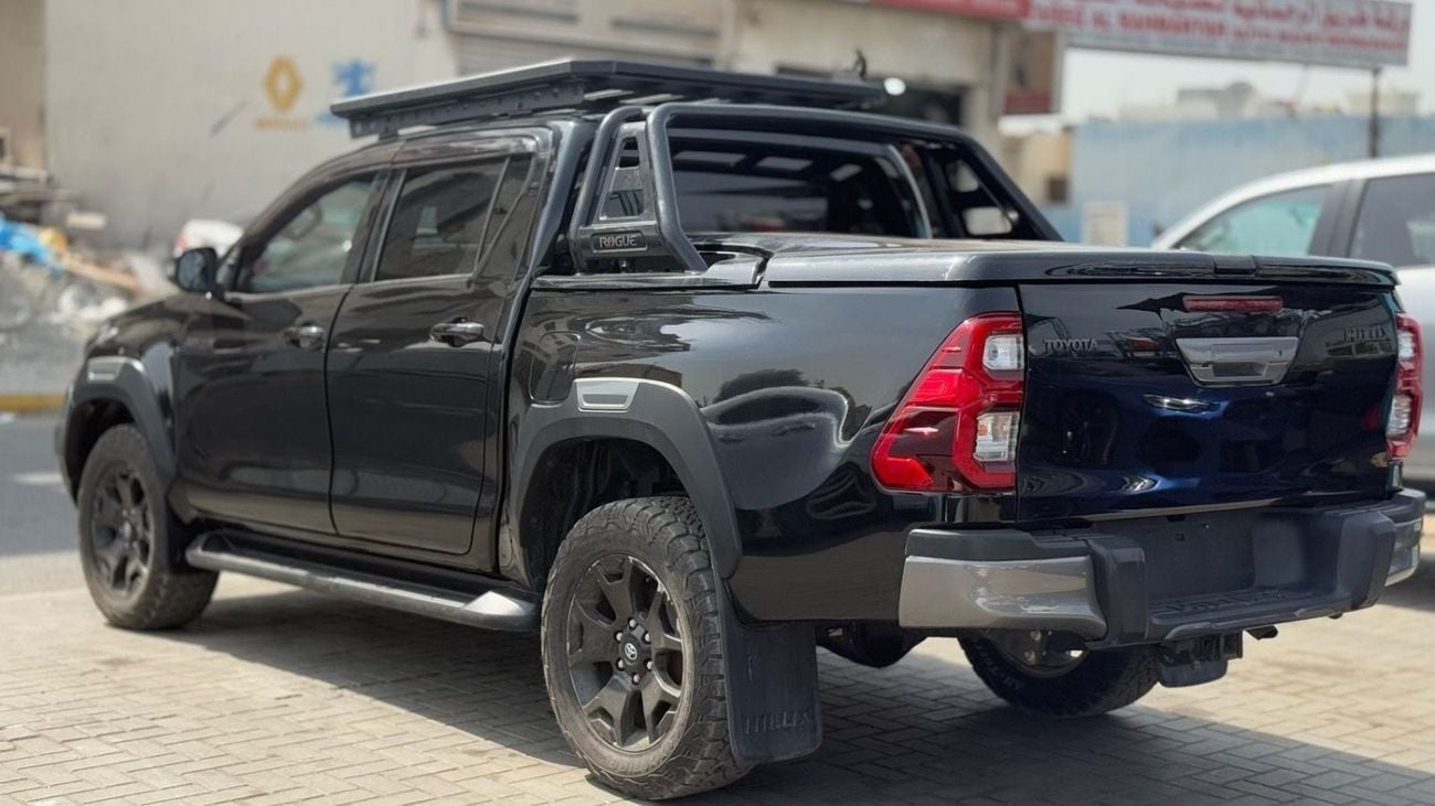 Toyota Hilux DLS Toyota hilux 2019 diesel 2.8 RHD full options