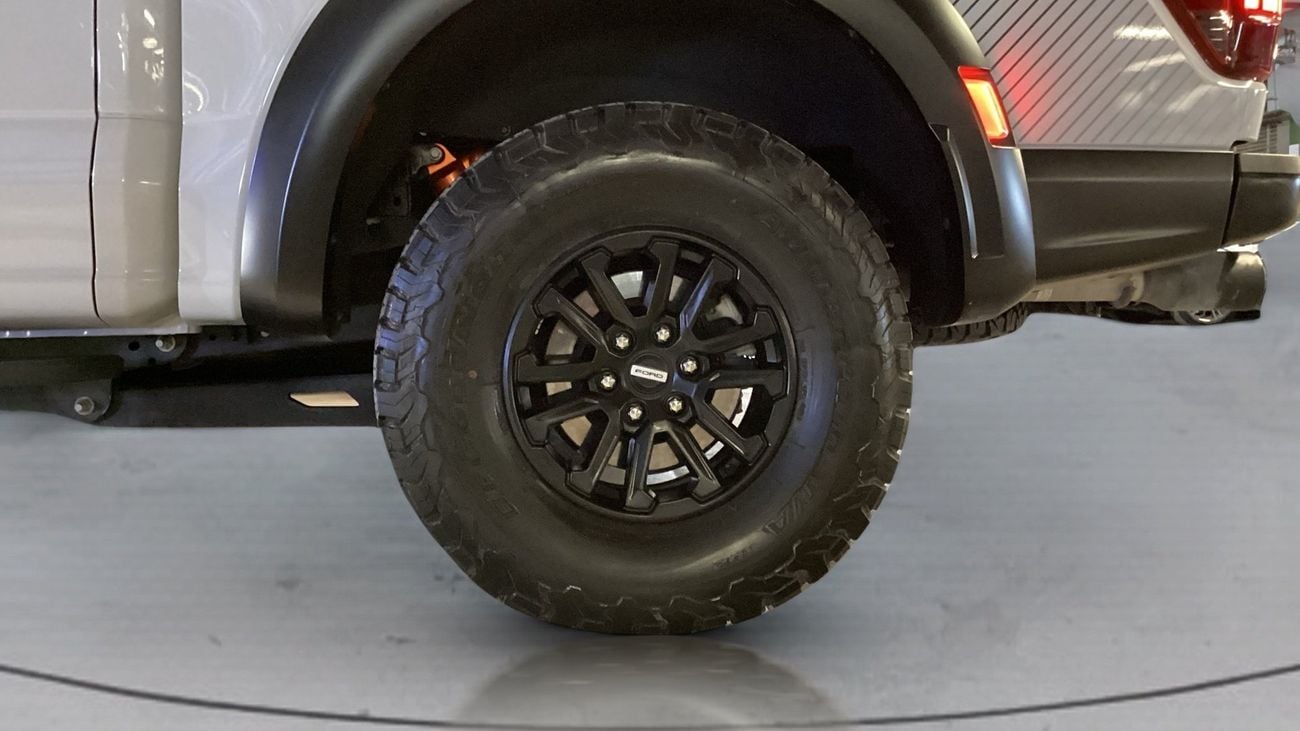 Ford F-150 RAPTOR SUPER CREW CAB | Guaranteed Warranty | 0 Down Payment