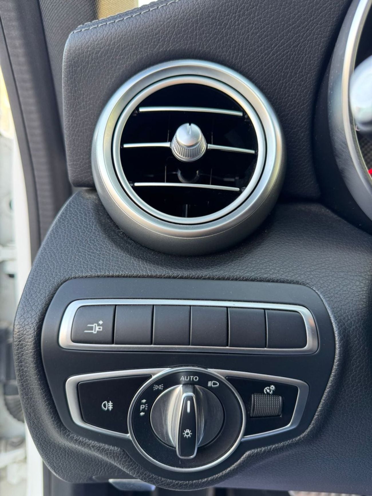 مرسيدس بنز C 63 AMG STD