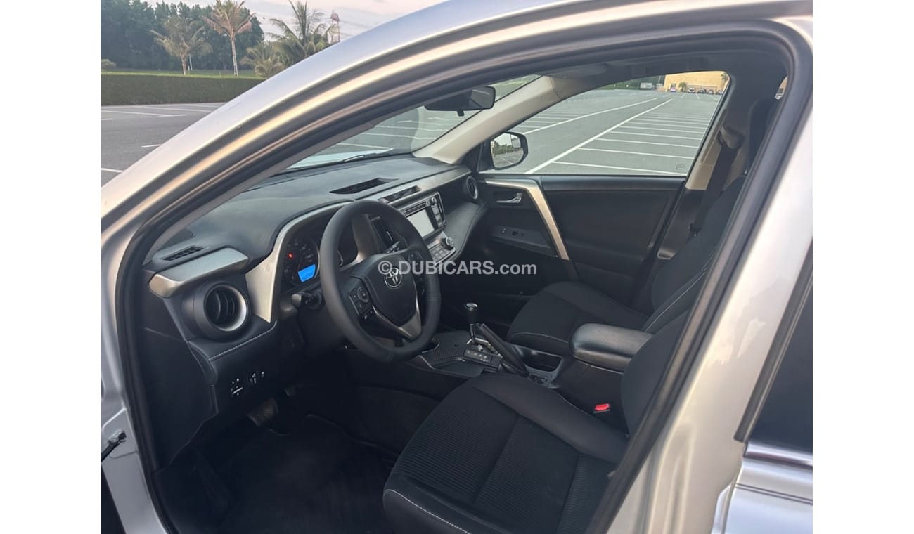 Toyota RAV4 EXR MODEL 2015  car prefect condition inside and outside low mileage