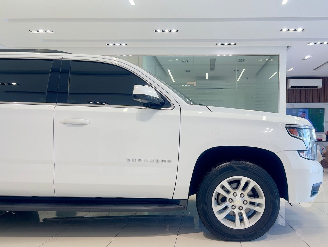 Chevrolet Suburban LS