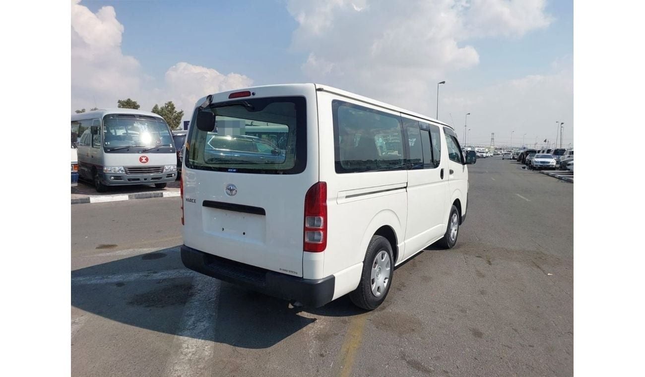 Toyota Hiace TOYOTA HIACE VAN RHD 2007 MODEL 2.5 L DIESEL MANUAL(PM78244)