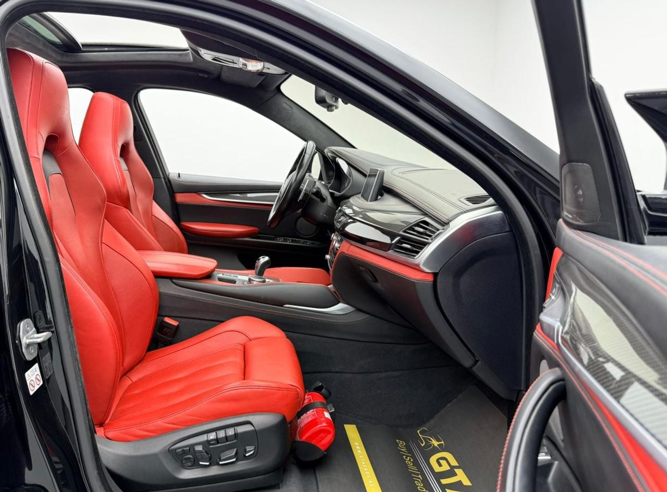BMW X6 M 2018 BMW X6M, Full Service History, Fully Loaded, Excellent Condition, GCC