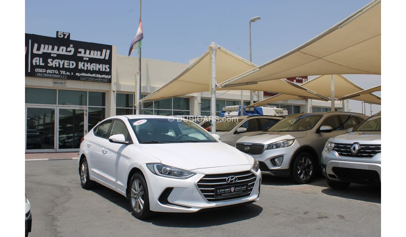 Hyundai Elantra GL ACCIDENTS FREE - GCC - PERFECT CONDITION INSIDE OUT - ENGINE 1600 CC