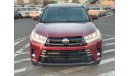Toyota Highlander 2017 Toyota Highlander SE full option 4x4, sunroof and leather seats