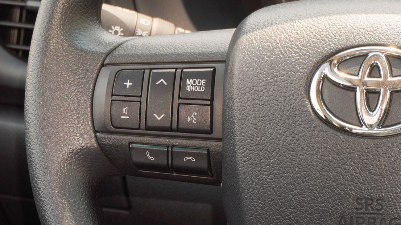 Toyota Hilux 2.7L 4WD A/T