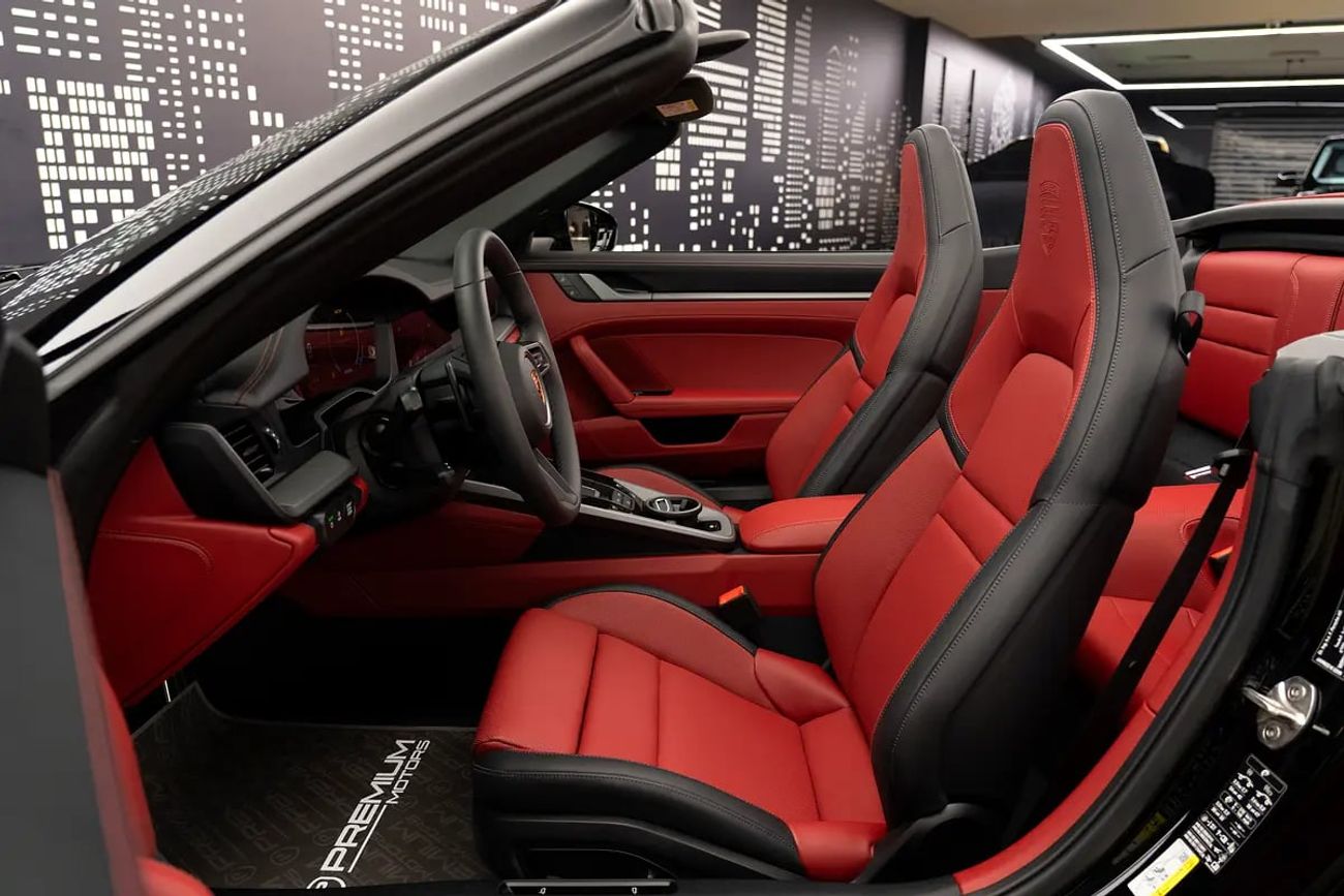 Porsche 911 Carrera 4 3.0L (444 HP) Convertible