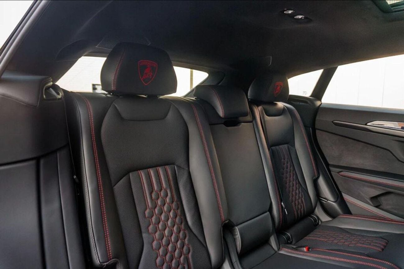 Lamborghini Urus 4.0 V8 BiTurbo 25.9kWh SE Auto 4WD Euro 6 5dr (EXPORT ONLY) Right Hand Drive