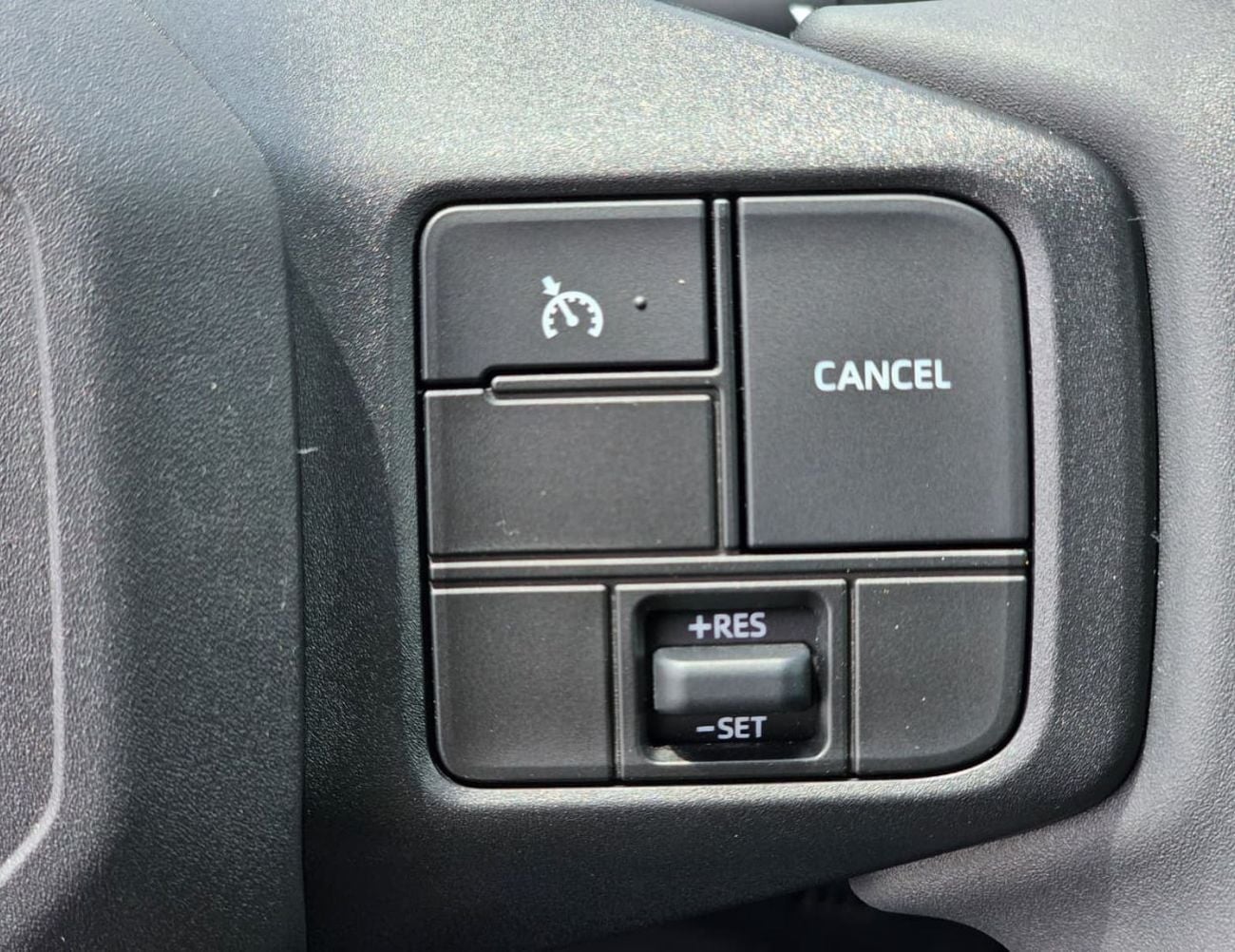 Toyota RAV4 LE || 2.0L PETROL V4 AWD | 10.5" TOUCHSCREEN DISPLAY | REAR CAMERA (CODE # RVPLEF)