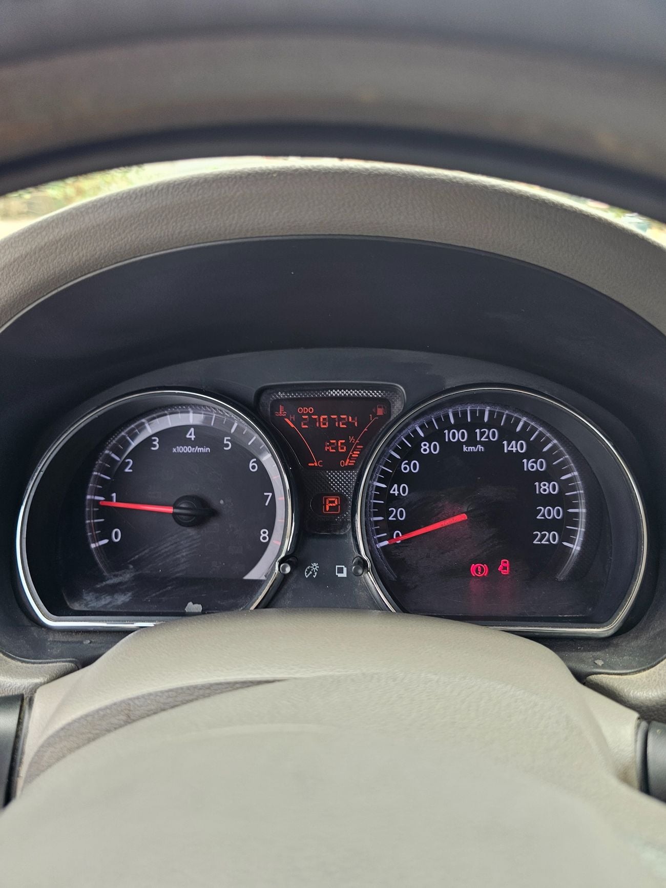 نيسان صني SV
