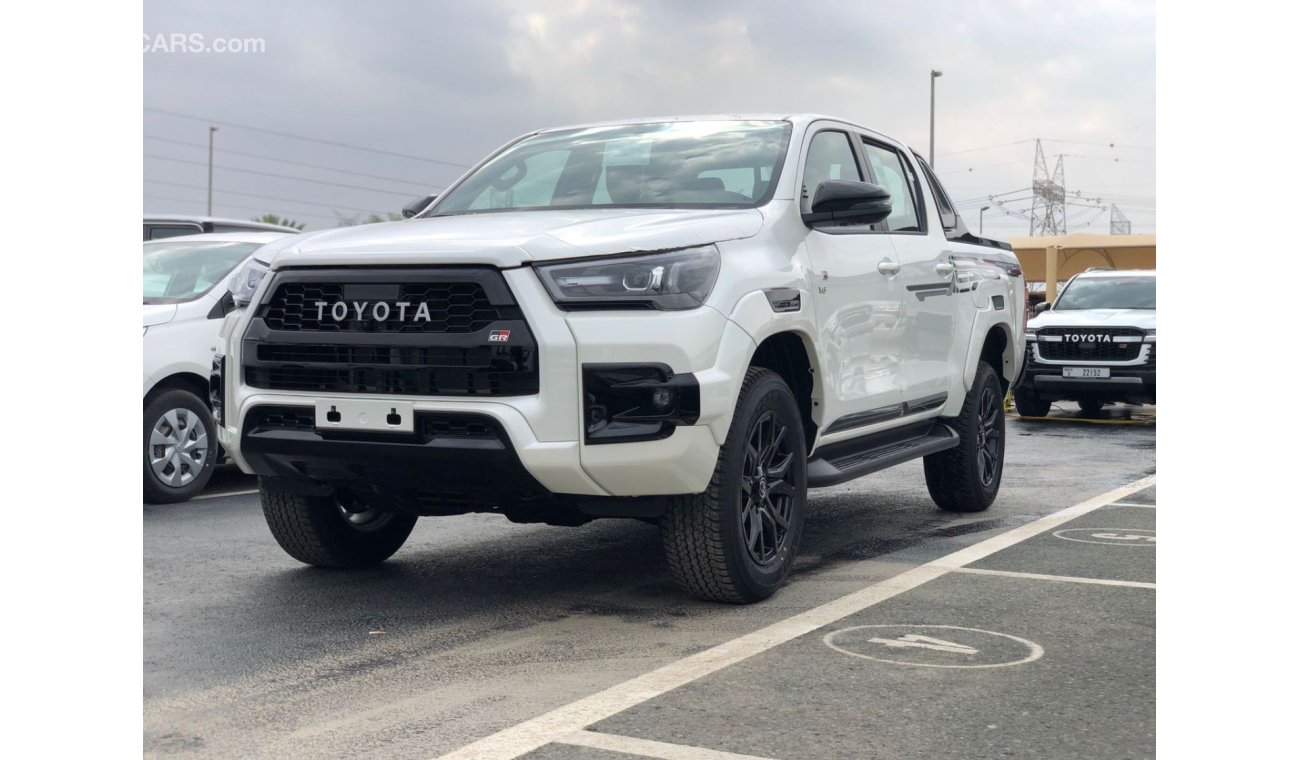 تويوتا هيلوكس TOYOTA HILUX GR 4.0L AT FULL