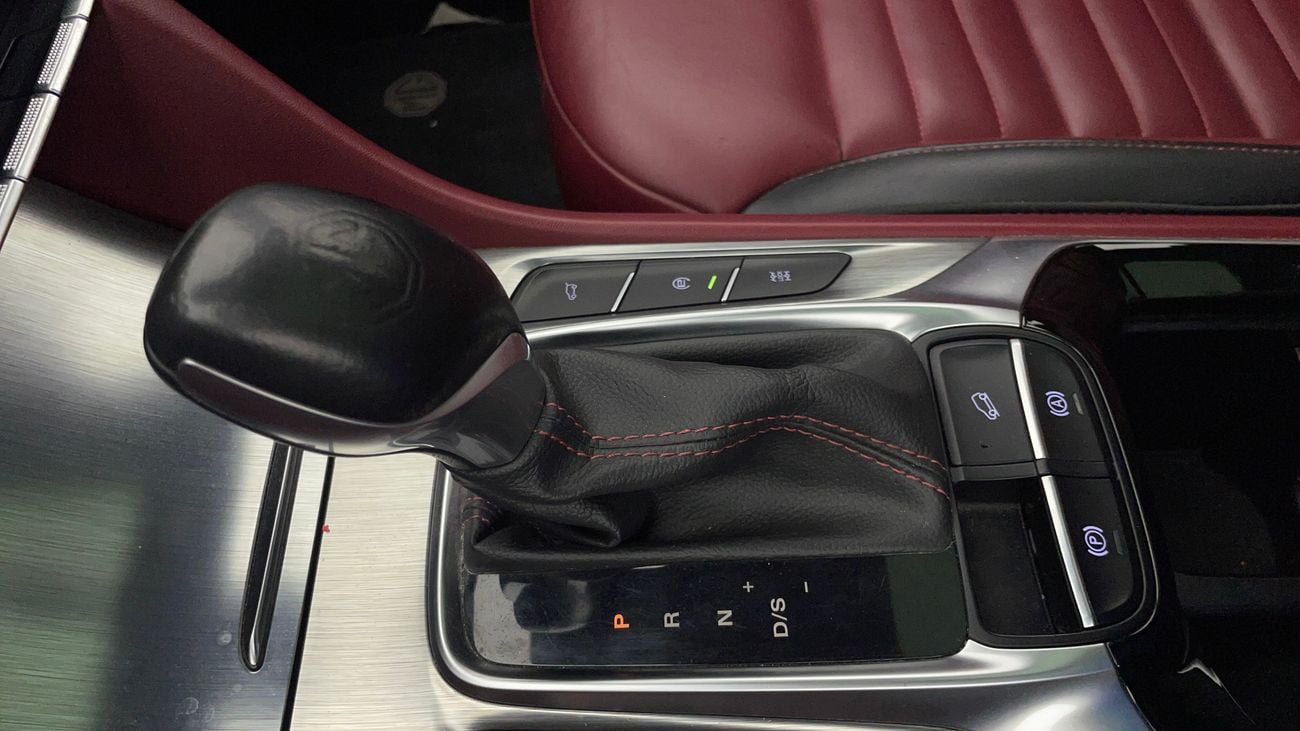 أم جي HS LUXURY TROPHY 2 | بدون دفعة مقدمة | اختبار القيادة في المنزل