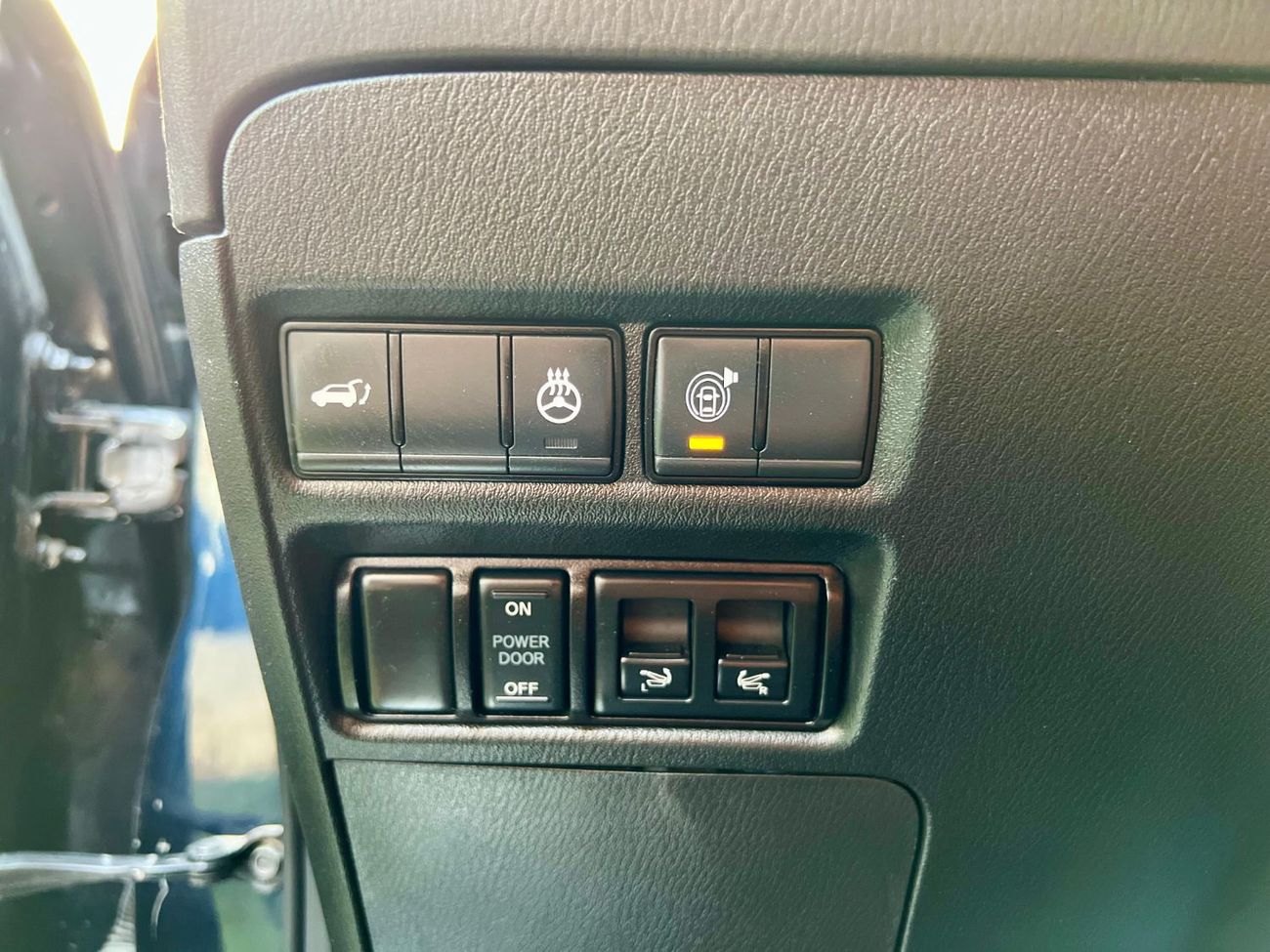 Infiniti QX80 Luxury 5.6L warranty one year bank financie available