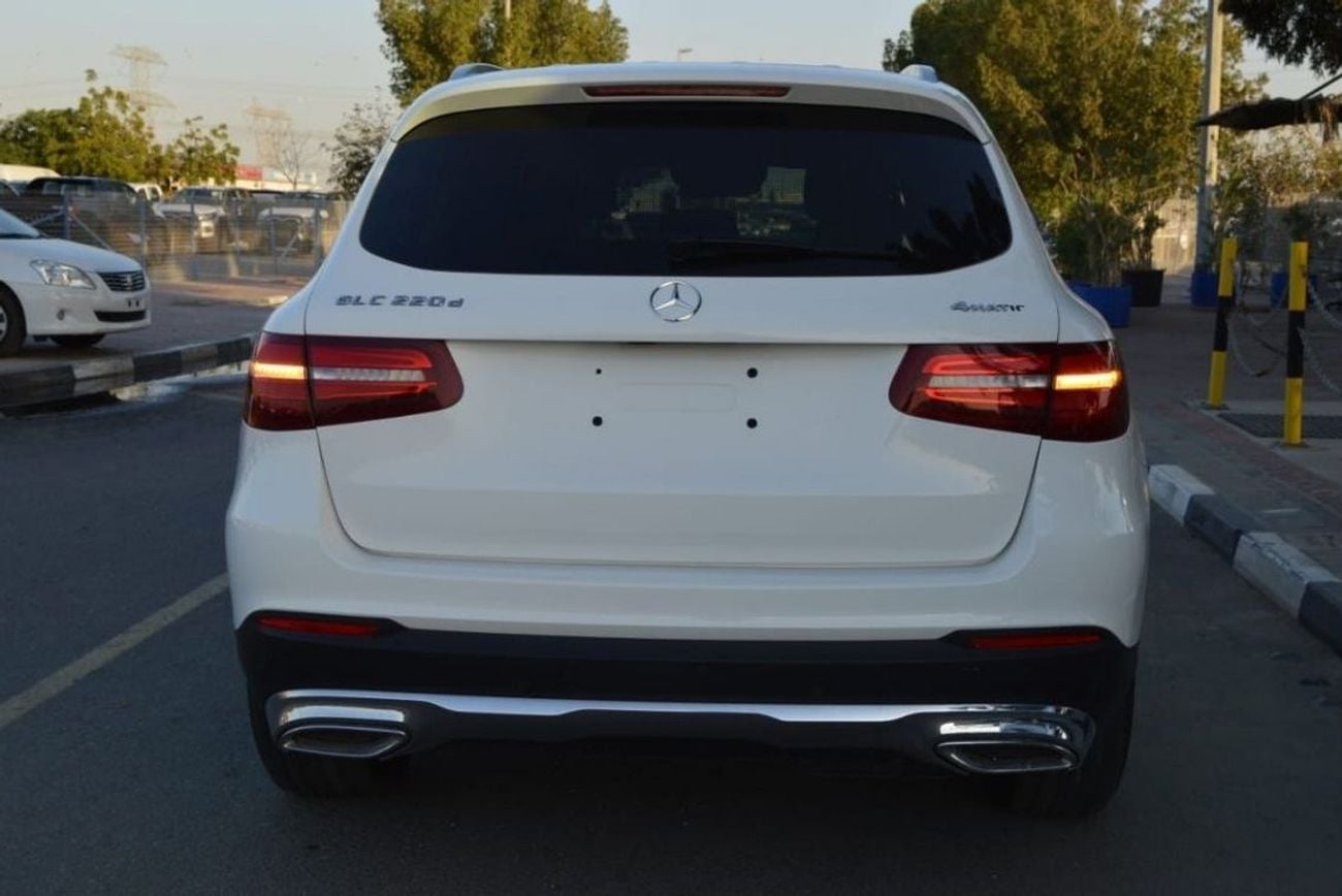 Mercedes-Benz GLC 200 Full option leather seats clean car