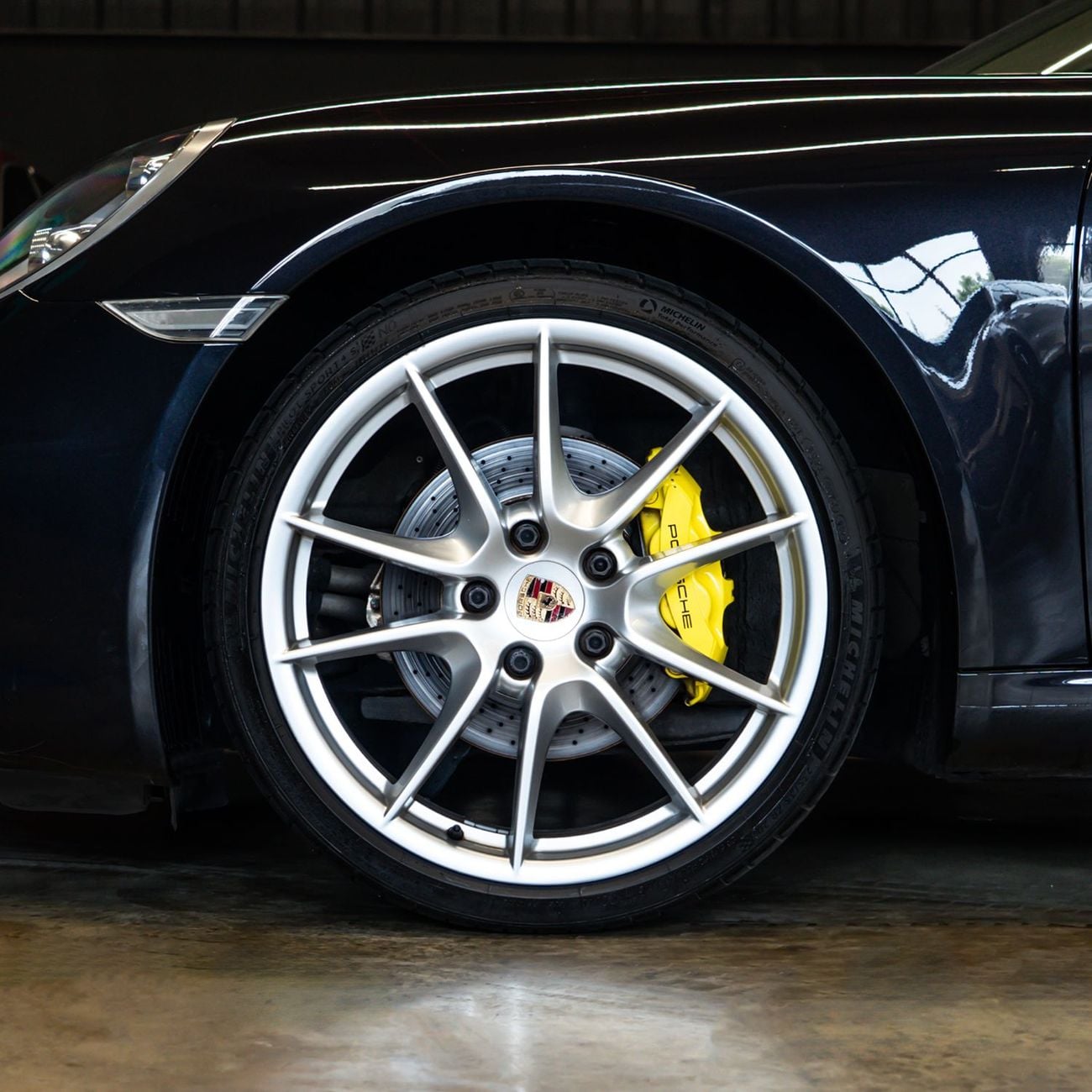 بورش 911 CARRERA