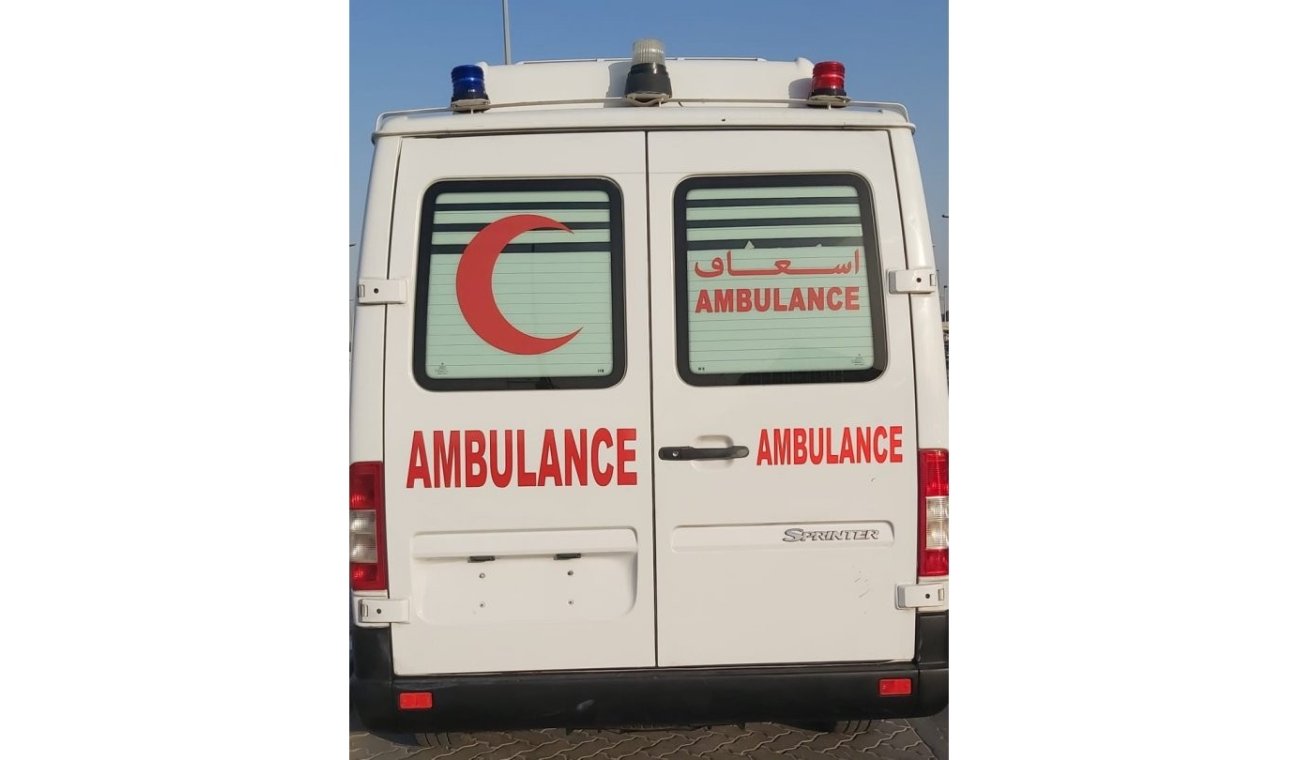 مرسيدس بنز سبرينتر Mercedes Benz Sprinter Ambulance,model:2007.Excellent condition