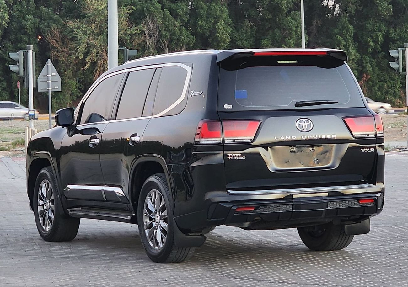 تويوتا لاند كروزر V8 VX.R 5.7 upgrade 2024
