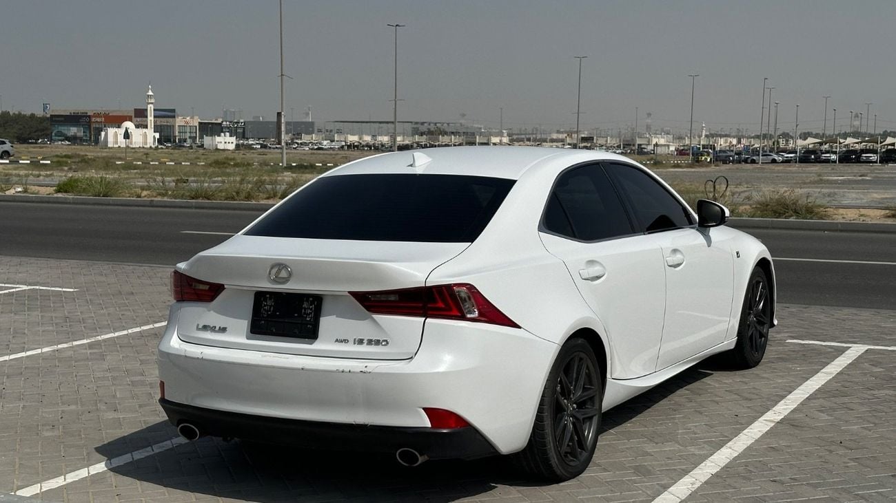 لكزس IS 250 F Sport 2.5L