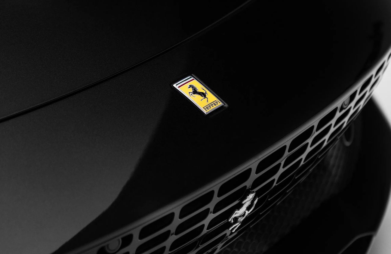 Ferrari Roma 3.9L V8 Twin-Turbocharged Engine