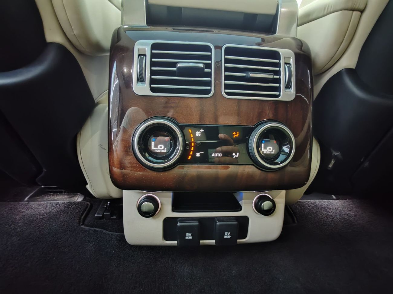 لاند روفر رينج روفر Rang Rover Autobiography supercharged warranty one year