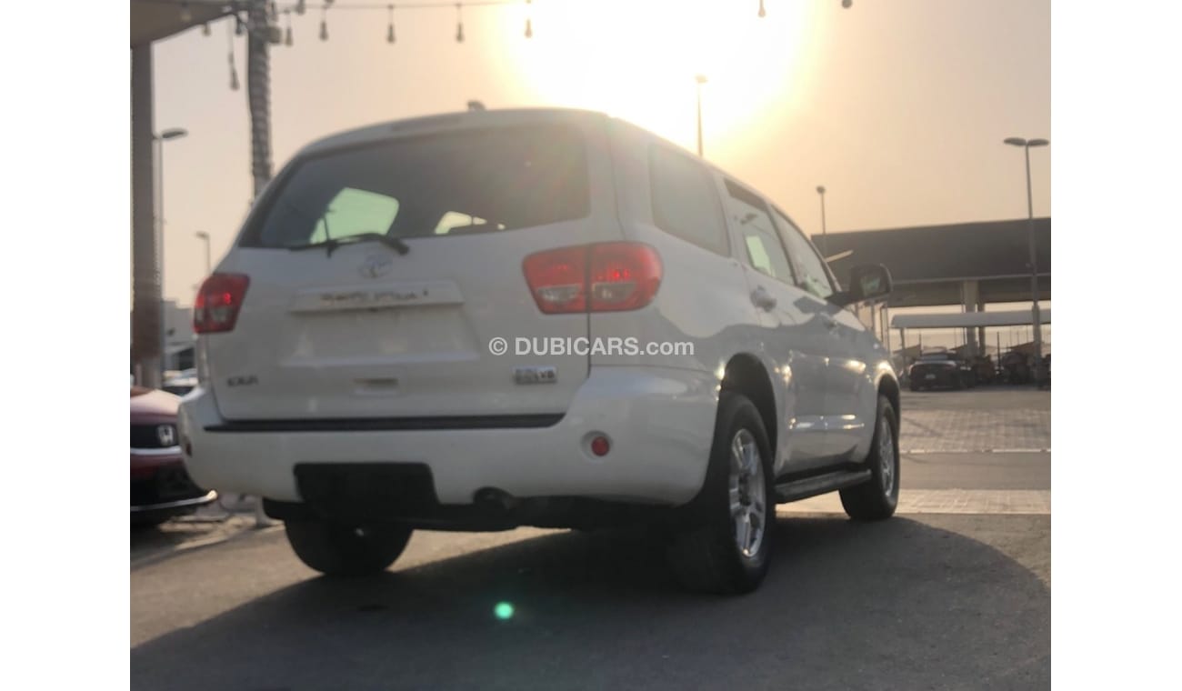 Toyota Sequoia EXR Model 2015 GCC CAR PREFECT CONDITION INSIDE AND OUTSIDE
