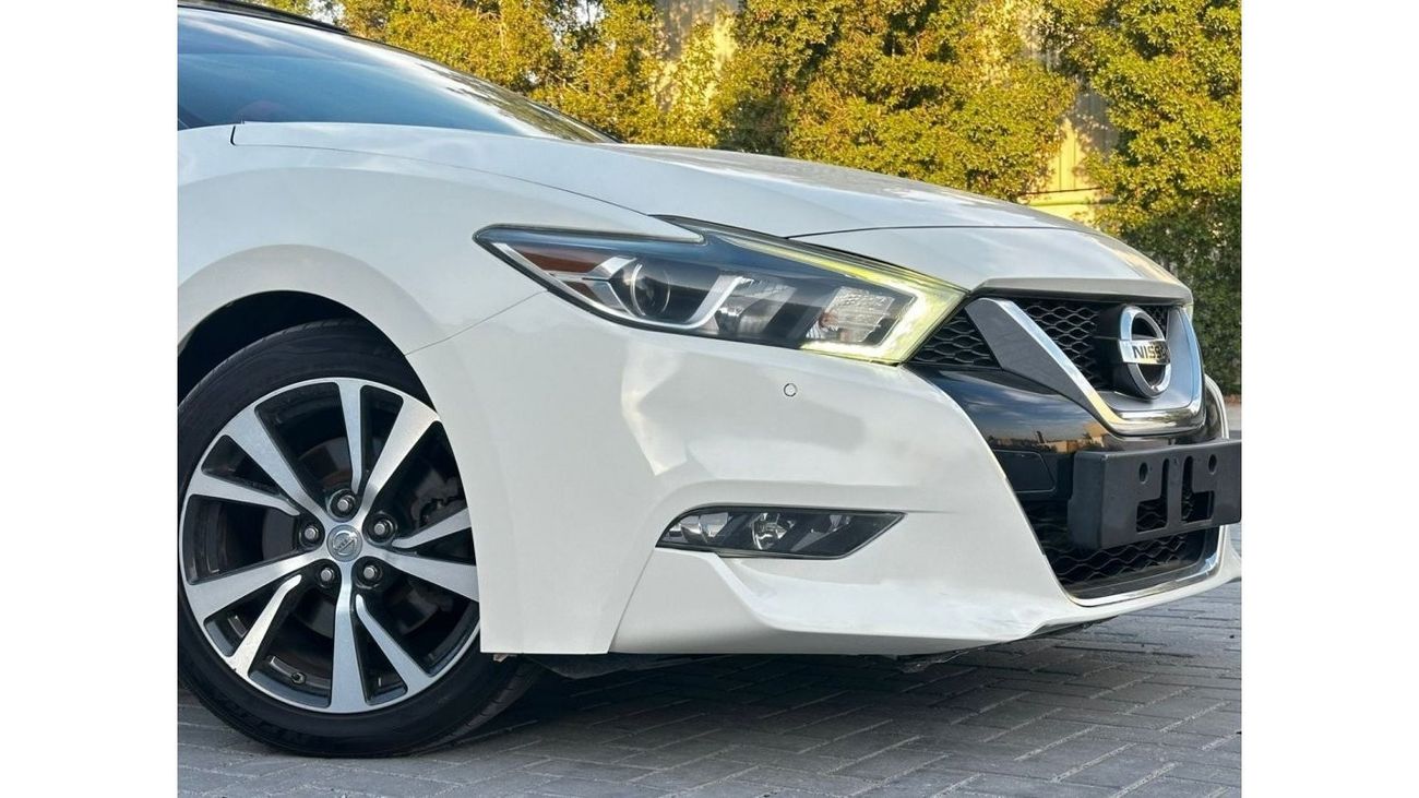 Nissan Maxima SV