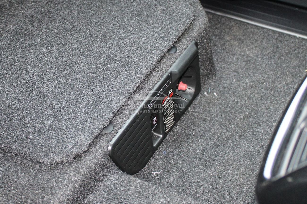 Toyota Hilux LHD 4.0L PETROL V6 4X4 DC ADVENTURE EXCLUSIVE AT 2025MY