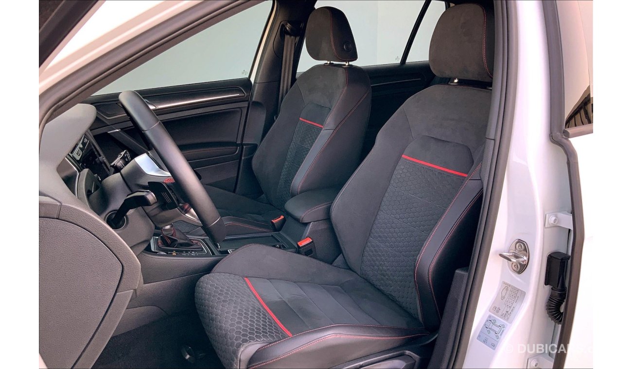 Volkswagen Golf GTI P2 (Fabric Seats)