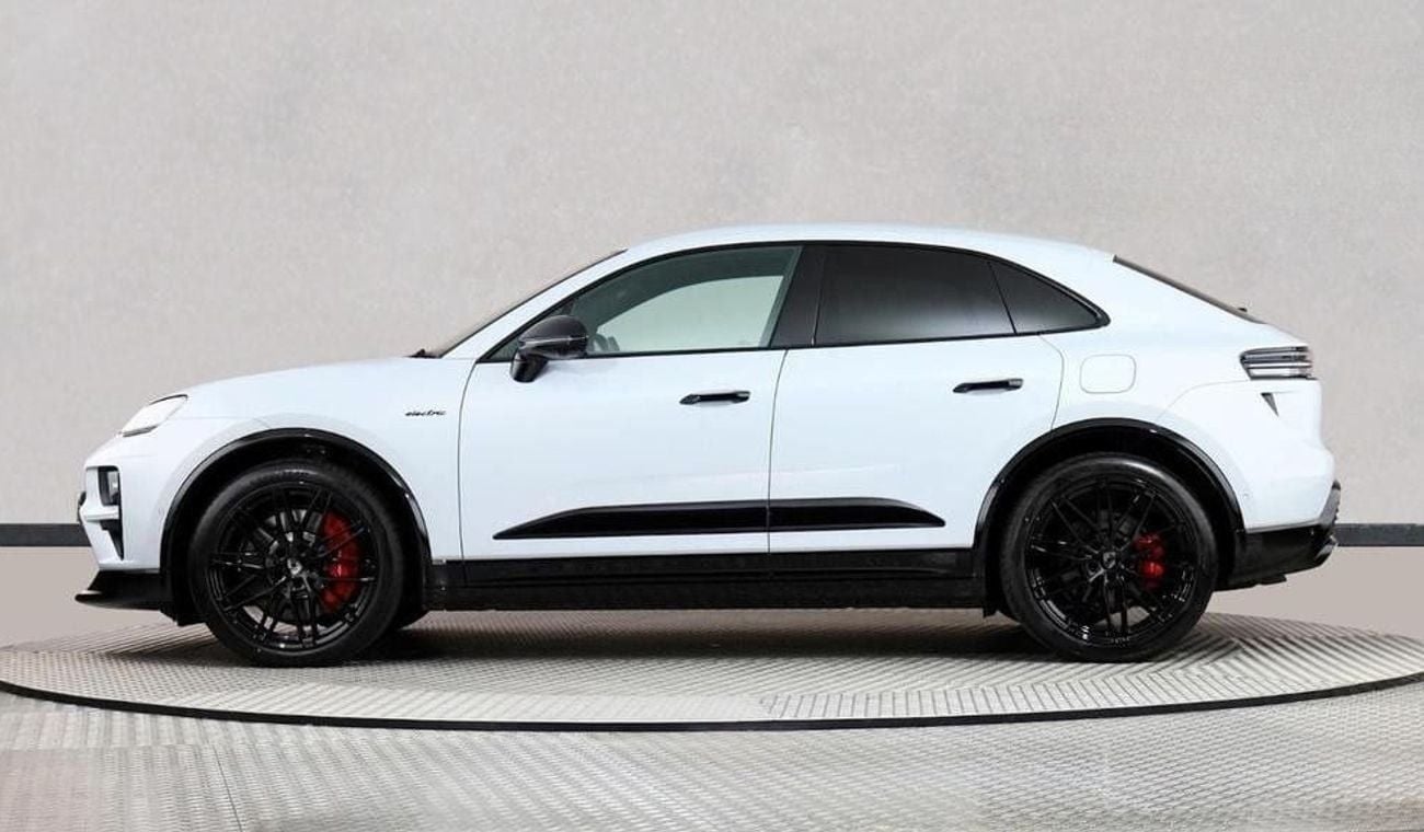 Porsche Macan Electric Estate 470kW Turbo RIGHT HAND DRIVE