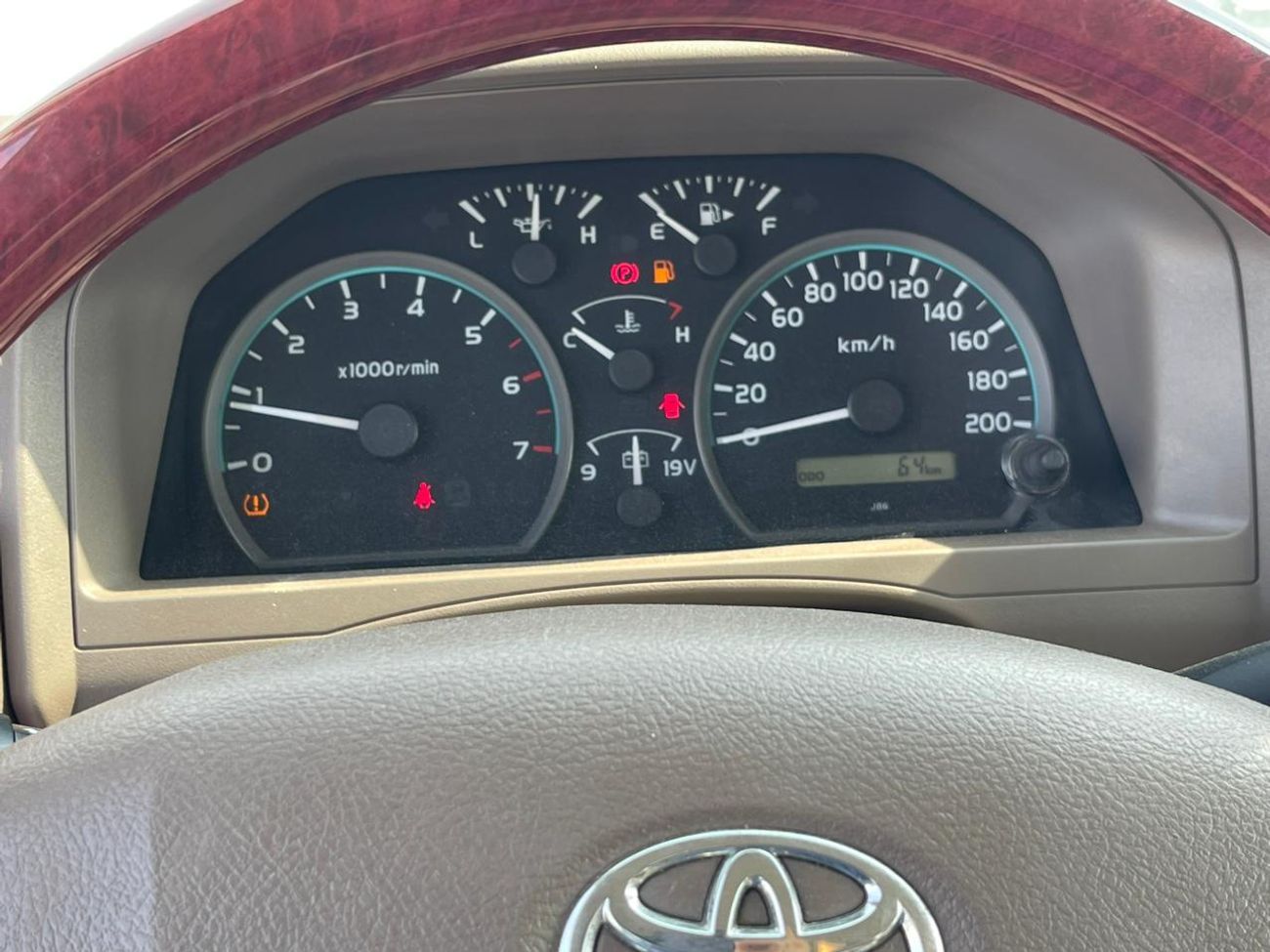 تويوتا لاند كروزر بيك آب Toyota LAND CRUISER DC MT PETROL 4.0L WIN-DIFF