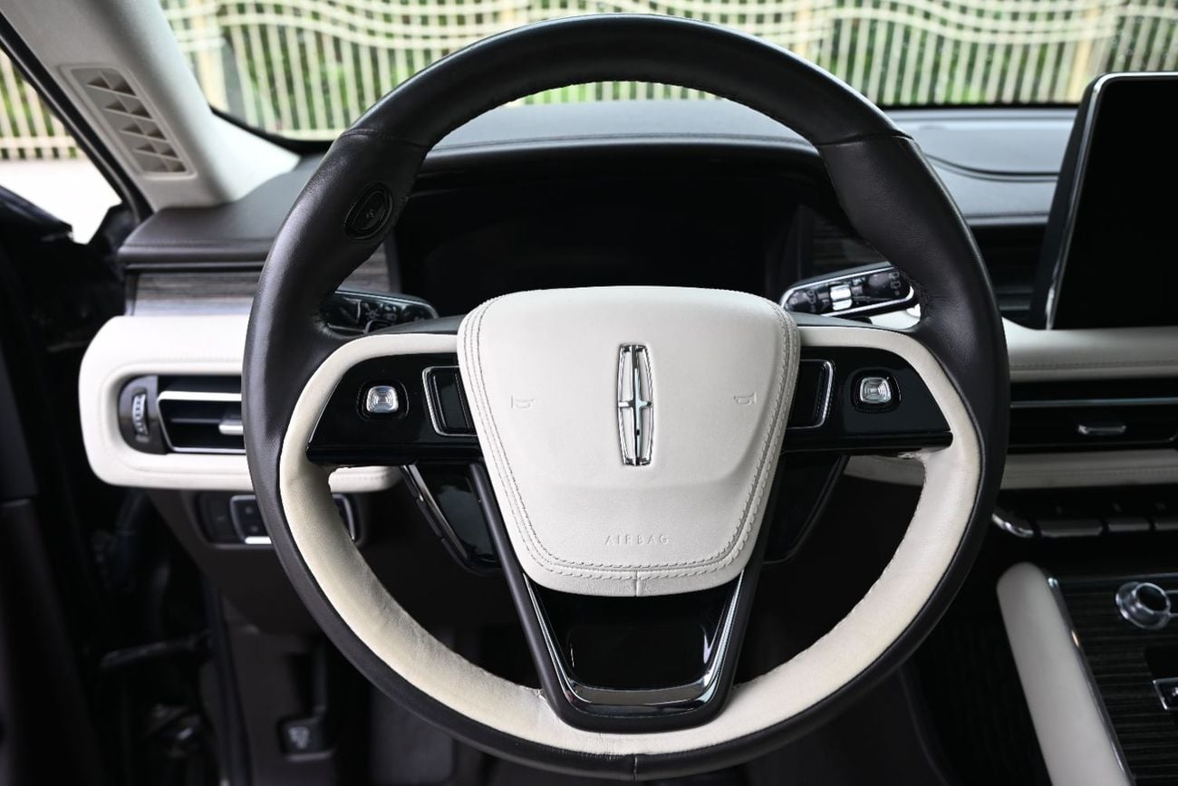 Lincoln Aviator Presidential 3.0L - HOT DEALS - GCC - AGENCY MAINTAINED - UNDER WARRANTY 2028 - LINCOLN AVIATOR