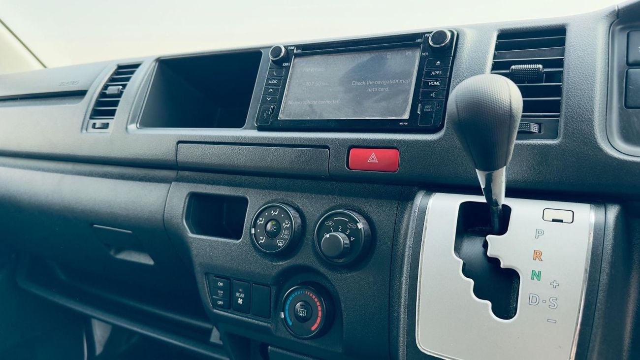 Toyota Hiace 2.7L PETROL ENGINE | RHD | 2017 | AUTOMATIC TRANSMISSION | 9+ Seats [Good Condition]