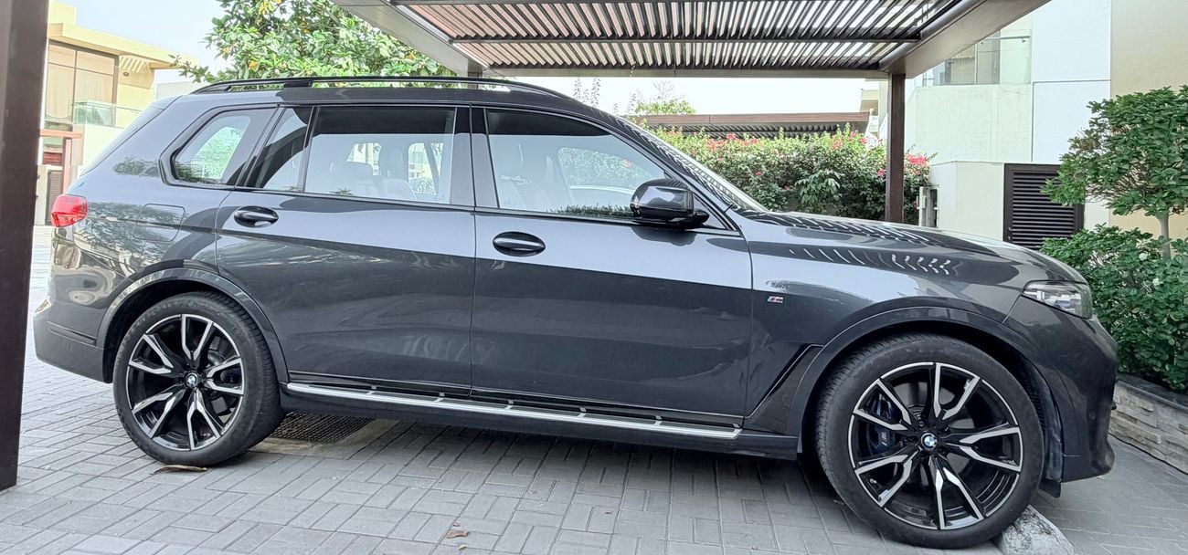 BMW X7 40i M SPORT