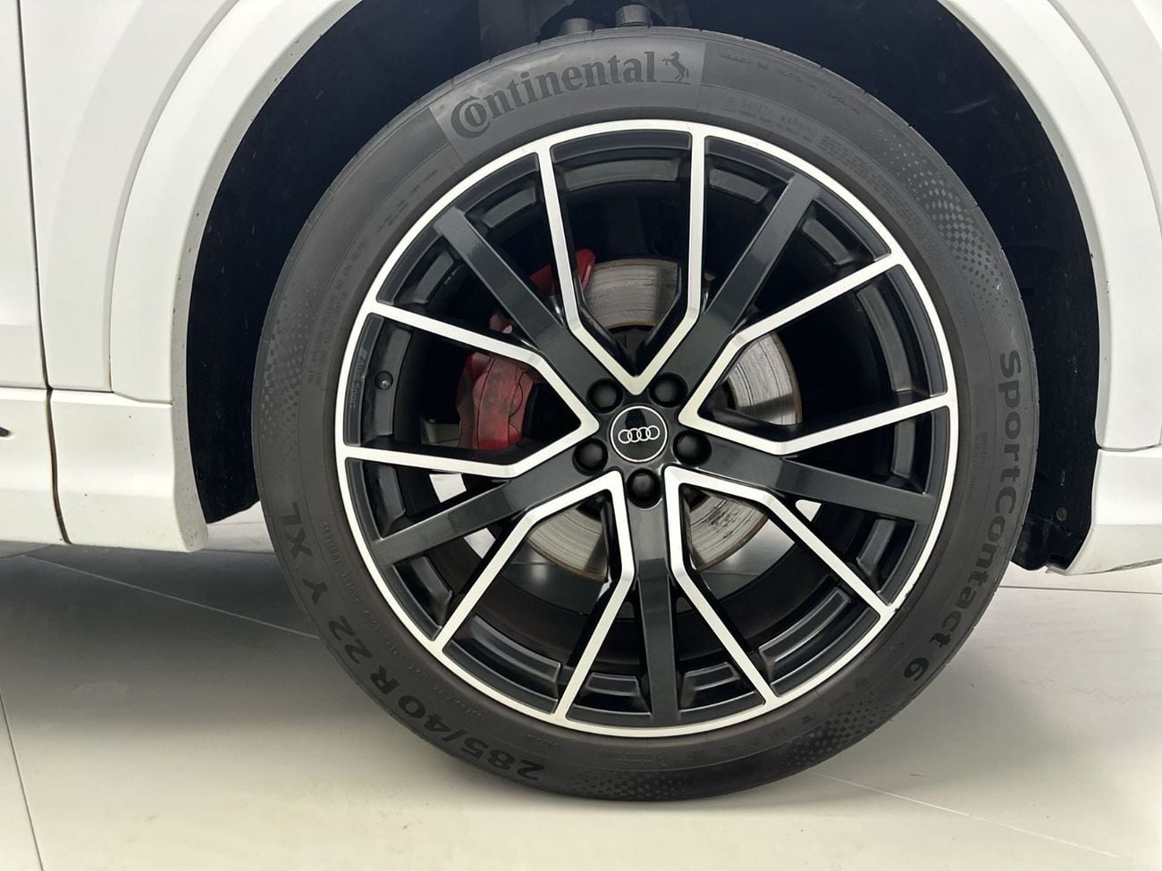 أودي Q8 55 TFSI quattro (340 HP) Luxury (Ref# 07009)