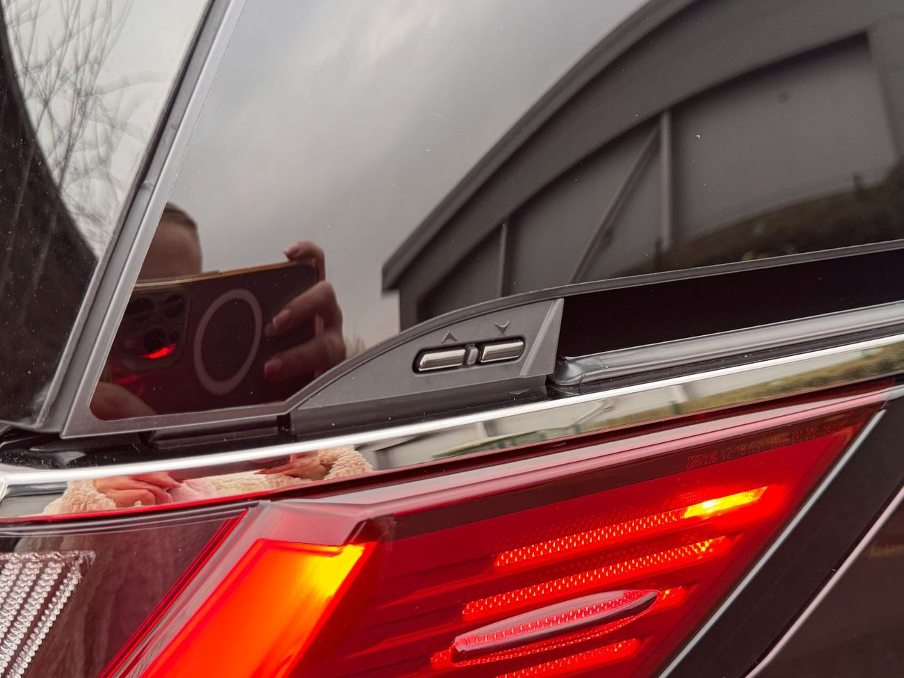 Lexus LM 350h Right Hand Drive