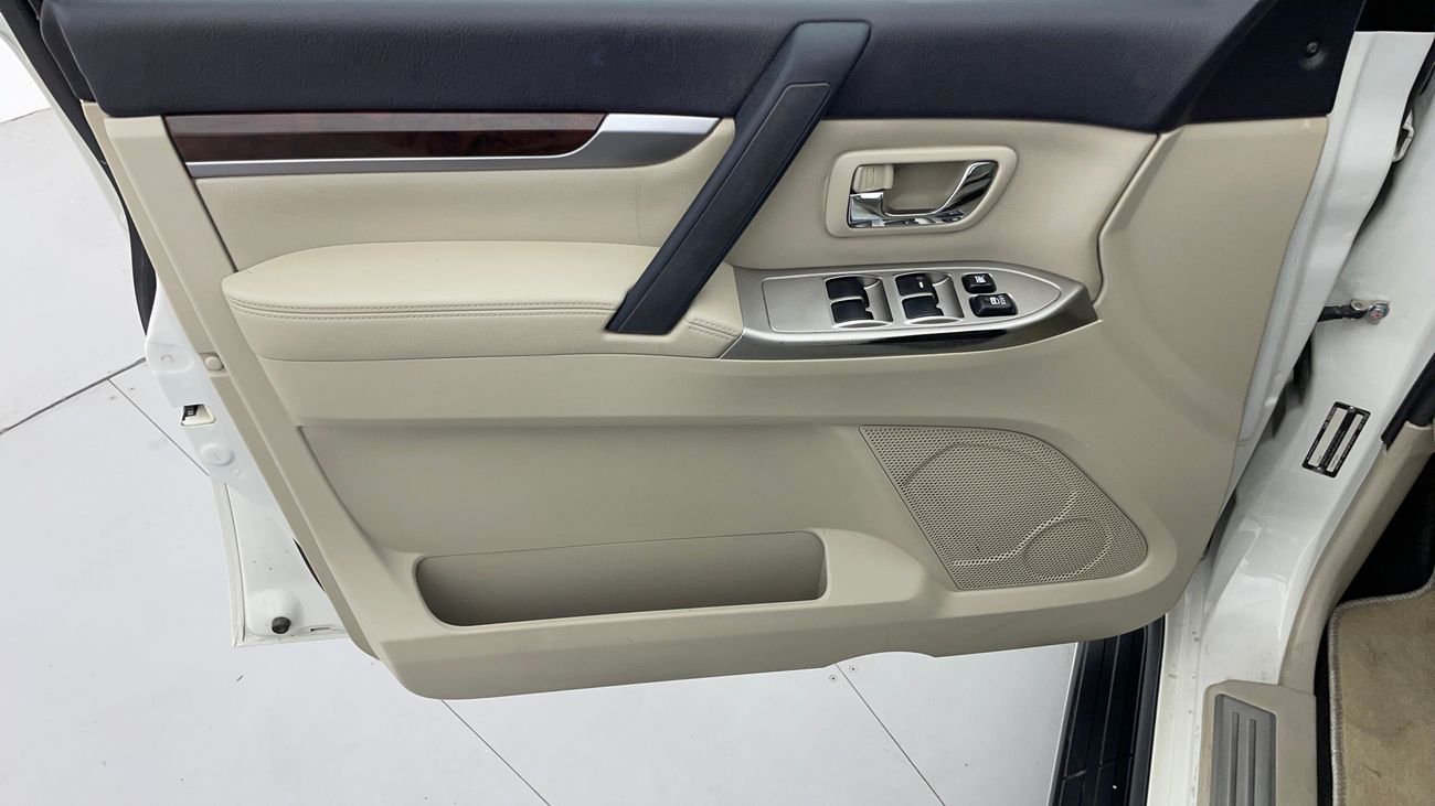 Mitsubishi Pajero GLS HIGHLINE 3.5 | Zero Down Payment | Free Home Test Drive