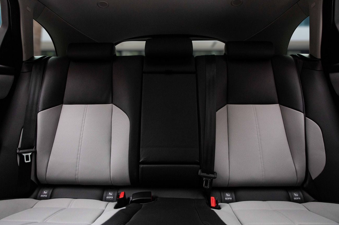 لاند روفر رينج روفر فيلار DYNAMIC SE P250 Range Rover Velar P250 R-Dynamic SE | 4,603 P.M | 0% Downpayment | IMMACULATE!