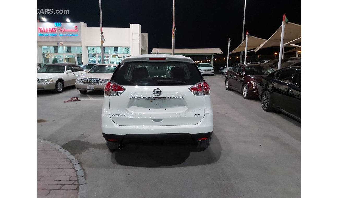 نيسان إكس تريل SV  , VERY CLEAN WITH LOW MILEAGE